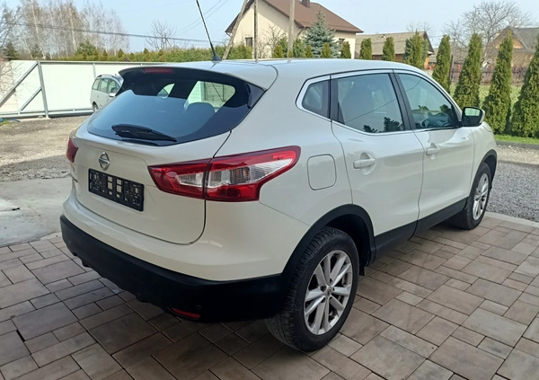 Nissan Qashqai cena 44900 przebieg: 151000, rok produkcji 2014 z Dębica małe 121